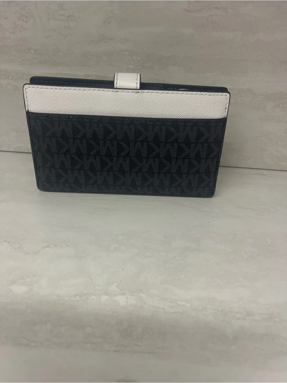 Michael Kors Greenwich Medium Bifold CZ Wallet Card Case